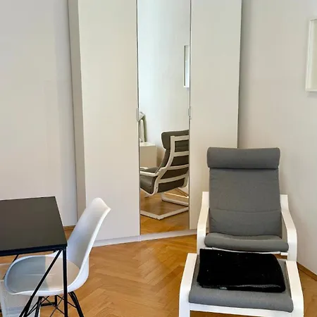 Connected Near Ostbahnhof With Balcony Apartment *