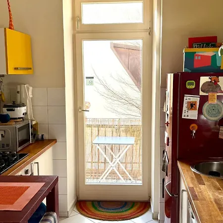 Apartment Connected Near Ostbahnhof With Balcony