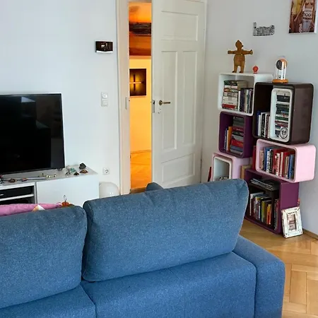 Connected Near Ostbahnhof With Balcony Apartman