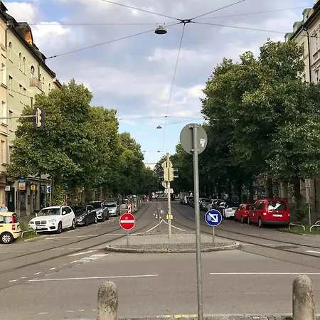 Connected Near Ostbahnhof With Balcony Apartman